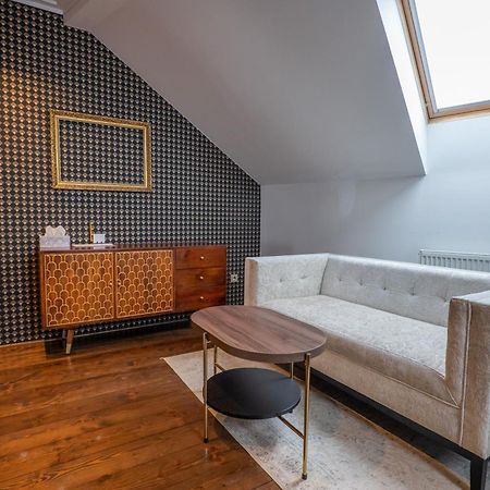 Hotel Zlata Hvezda Литомишль Экстерьер фото