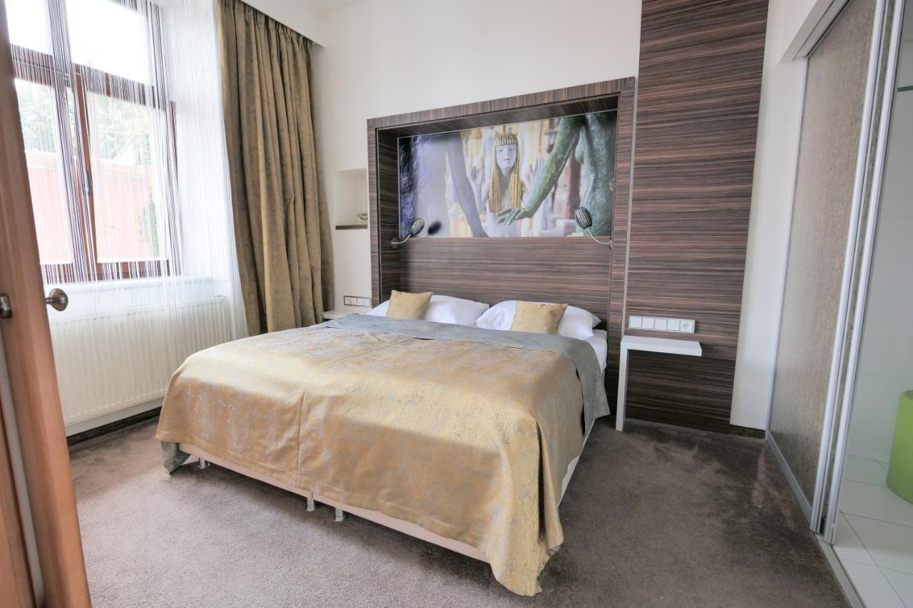 Hotel Zlata Hvezda Литомишль Экстерьер фото